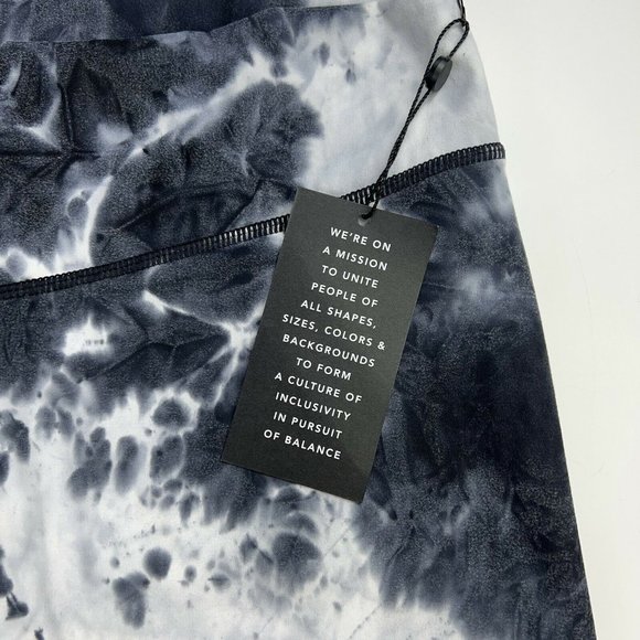 Balance Athletica Women’s The Cloud Short Logo Avalanche Tie Dye Size XXXL New - Picture 3 of 12